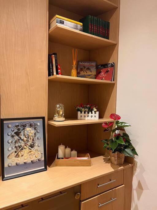 Piso Centrico Y Acogedor Daire Figueres  Dış mekan fotoğraf